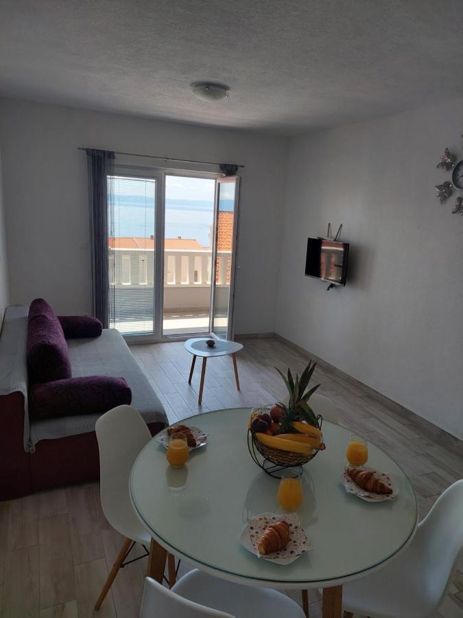 Apartments Villa Nova With Pool Макарска Экстерьер фото